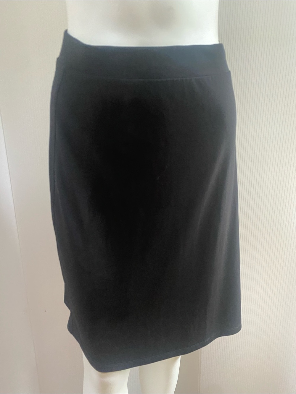 Philosophy Sleek Black Pencil Skirt